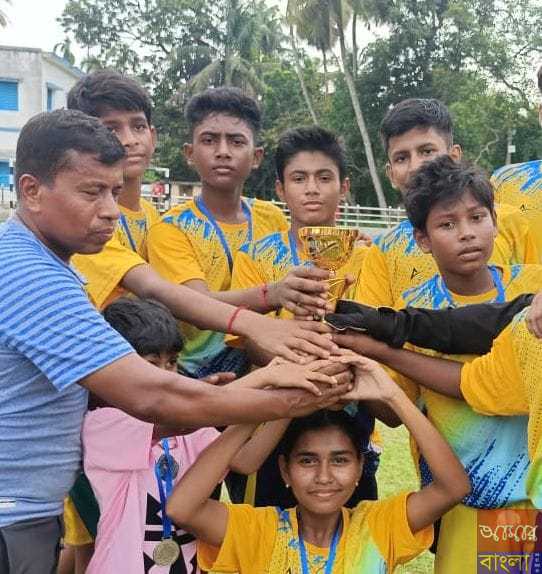 সুস্থ পরিবেশ গঠনের উদ্দেশ্যে – পানপুর চ্যালেঞ্জ কাপ ‌গ্ৰামীণ হাওড়া জেলার উলুবেড়িয়া উত্তর বিধানসভার ভান্ডারগাছা গ্ৰাম পঞ্চায়েতের অন্তর্গত পানপুর স্কুল মাঠ – এ