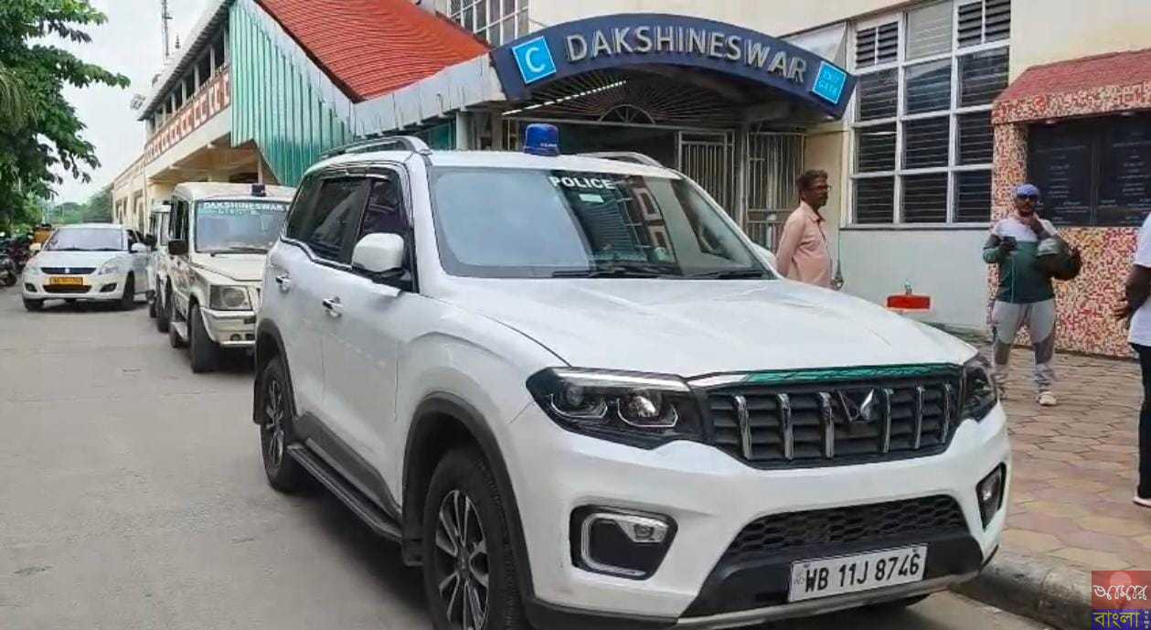 বচসার জেরে মেট্রোচত্বরে সহপাঠীর হাতে ছাত্র খু*ন