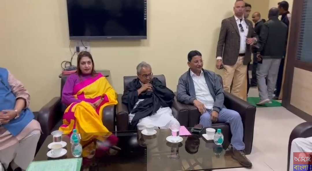 বীরভূম জেলা তৃণমূল কংগ্রেসের কোর কমিটির বৈঠক ঘিরে ফের বিতর্ক সামনে এল